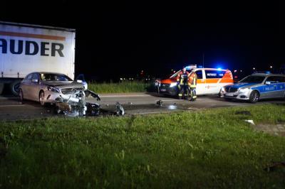 Boeblingen: Schwerer Verkehrsunfall mit 3 Verletzten auf dem Flugfeld